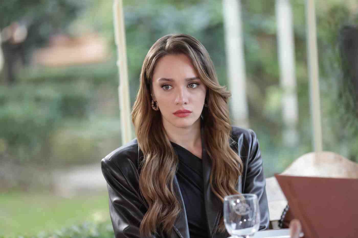 Hudutsuz Sevda (The Brave): Season 1, Episode 16 - Dizilah