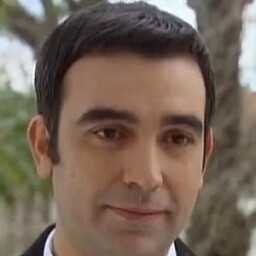 Hasan Küçükçetin as Mustafa Genç in Menekse ile Halil
