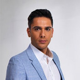 Kadir Dogulu as Macit